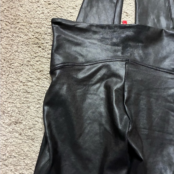 Spanx faux leather leggings - Picture 9 of 12